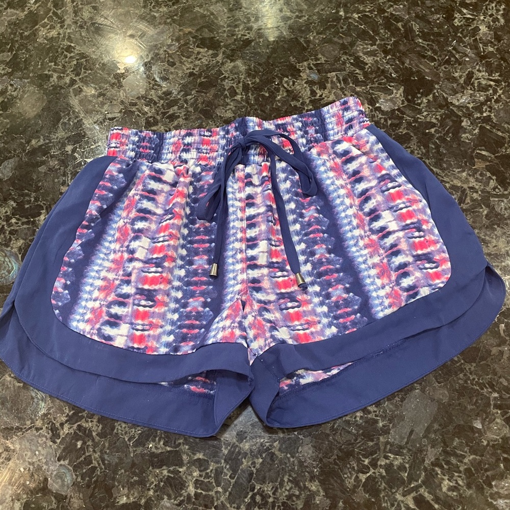 Francesca’s tie-dyed smocked shorts size S
